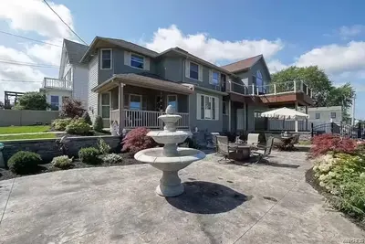 Image de Sunset Lake House in Olcott Beach, Ny