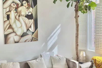 Image de Beautiful house in center on canal and with garden! 3 minutes from Skinny Bridge!