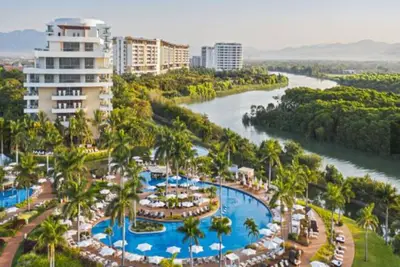 Image de Beautiful Grand Luxxe 2-Bedroom Master Suite