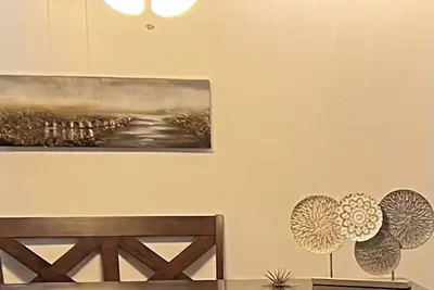 Image de Time to Relax \nCharming 3-bedroom home in a quiet Richardson neighborhood.