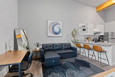 Image de Prime Location I Mins to  Dining I Downtown Dayton