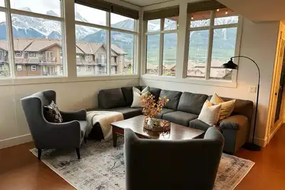 Image de Renovated Corner Mt. Views, Hot Tub, Pool & Spa