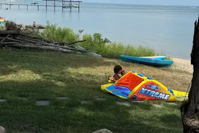 Image de Spacious 4-beds South of Lexington Ac, Sandy Private Beach Handicap accessible