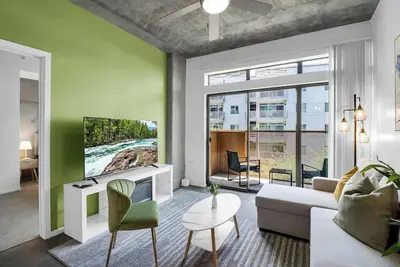 Image de Centric 2br In Heart of Dtphx Free Garage Parking