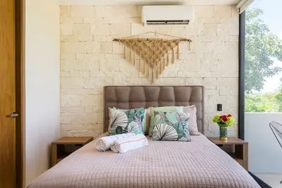 Image de Jackpot Ph. 3 bedrooms. Private pool + Amazing roof-top pool. Near Beach/Town