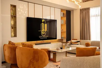 Image de Sk Tower- Experience Comfort and Style!