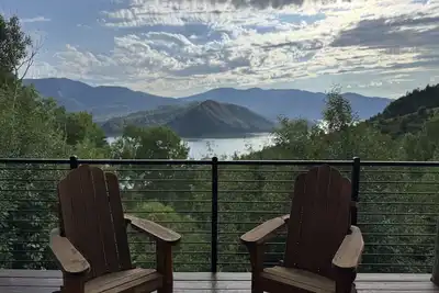 Image de Mountaintop Cabin Retreat (Lake Views! )