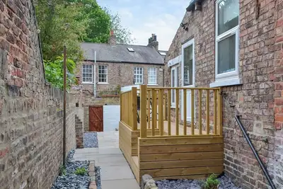 The Esk - Flat 5 - Uk49414