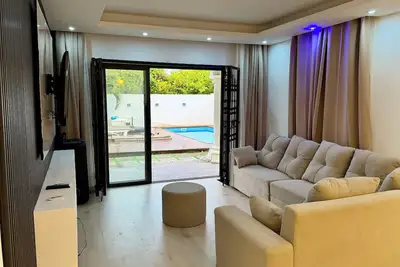 Image de Luxurious 5-bedroom villa with Ac, WiFi, Cctv and Pool in Grand Baie