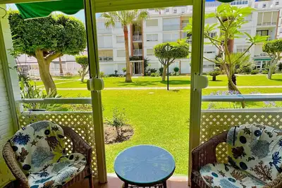 Image de Retraite plage avec une chambre et vue sur le jardin