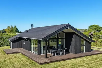 Image de \"Kody\" - 400m from the sea by Interhome