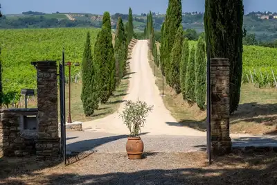 Image de Bel appartement dans une maison de vacances avec Wifi, piscine et Tv, près de Greve In Chianti