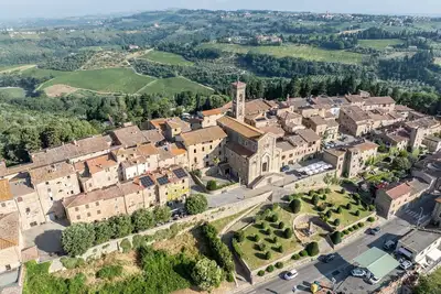 Image de Bel appartement dans une maison de vacances avec piscine, Wifi, Tv, près de Greve In Chianti