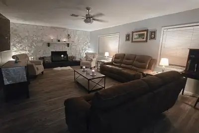 Image de 3-bedroom with Lakeview, Free Kayaks and Game Room, Pets Allowed, Lanai & Grill