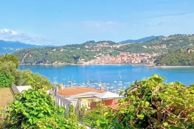 Image de Dream by the sea with garden and parking space