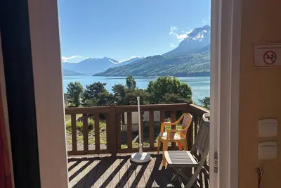 Image de Location vue sur le lac de serre poncon hautes alpes