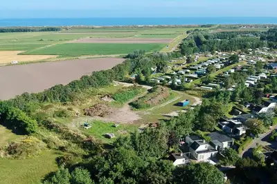 Image de Secluded family house at park with all facilities