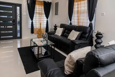 Image de Charming 2-bedroom villa in serene Ocho Rios with Ac, WiFi and 24 hours Security