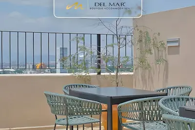 Image de Cozy 2br retreat w/ gym access & private entrance