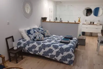Image de Chambre d'Emma, baignoire balneo, Wi-Fi gratuit, parking privé gratuit
