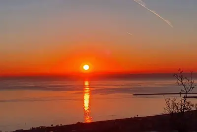 Image de Vacation House Niki Terrace sea view garden 2. 5 km from the beach in the green