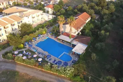 Image de Appartement 'Alexandros Two Bedroom 1' avec piscine partagée, Wi-Fi et climatisation