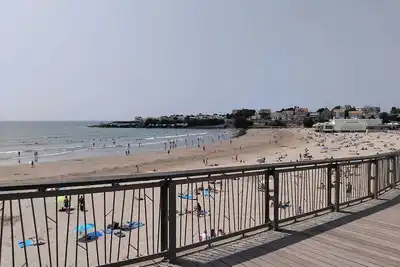 Image de Appartement T2 dans une résidence avec piscine à 2 pas de la plage de Pontaillac