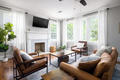 Image de Midtown Brick Cottage 3br, 2ba • 15 Mins to Ft Moore
