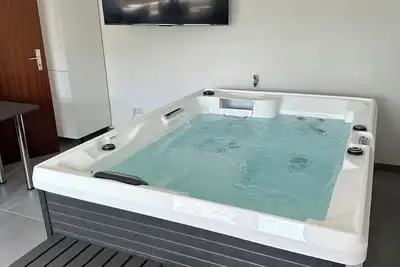 Image de Quiet vacation apartment with whirlpool and barrel sauna