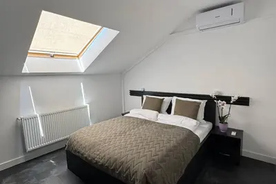 Image de Charming 2-bedroom apartment with Ac, WiFi in lovely Cluj-Napoca