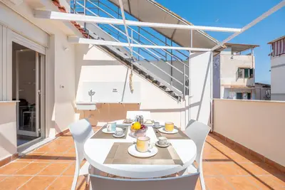 Image de Maison de vacances 'Piazzetta Al Mare' avec vue sur la mer, Wi-Fi et climatisation