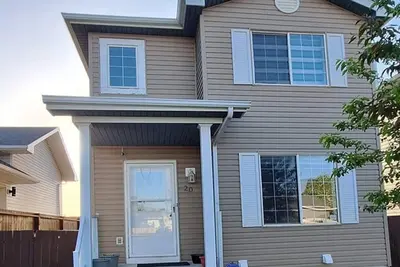 Image de 3-Bedroom Family Home 2-floor Spacious &  A/C, comfy stay 2Relaxing Living Rooms