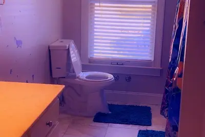 Image de Family Welcomed! ! ! ! \nSpacious 5-bedroom house with WiFi, Ac in charming Conyers