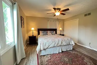 Image de Spacious 5-bed farmhouse w/Pool Table, Table Tennis Close to Columbus Zoo