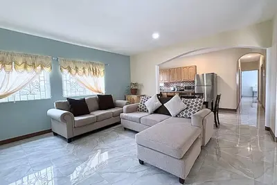 Image de Mango Villa at Montego Bay! - Entire home in Montego Bay, Jamaica