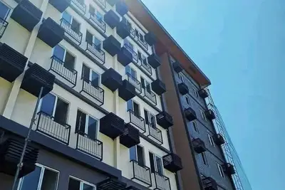 Image de Condo élégant de 2 chambres avec vue sur le lever du soleil et la montagne