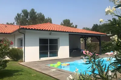 Image de Maison Familiale à Biscarrosse avec Piscine et Parking