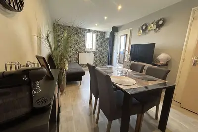 Image de Appartement 2 pièces, Piscine et Parking, Saint Pierre la Mer