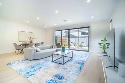 Image de 4br Brand new Townhouse in Ashburton Shopping Golf