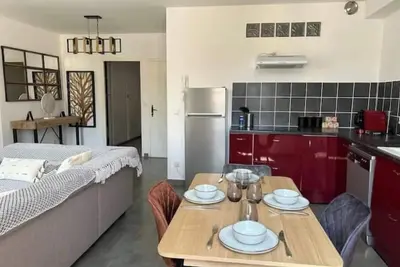 Image de Hypercentre with castle view