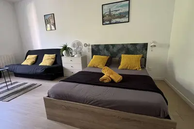 Image de Immeuble à 5 min à pied de la gare Tgv