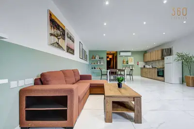 Image de An amazing 3br maisonette with private terrace &Ac