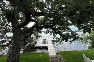 Image de Bent Oak on Little Darling, A Home on Alexandria's Chain of Lakes