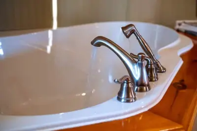 Image de Chalet rustique avec spa et accès aux sentiers