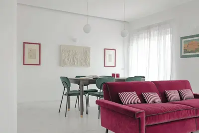 Image de Modern Rooftop Getaway: Arte della Medaglia Gallery House