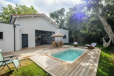 Image de Villa avec terrasse et piscine proche Océan