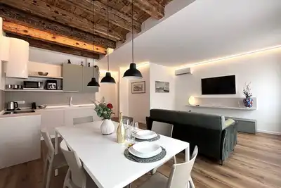 Image de Modern apartment - convenient to reach Venice - central