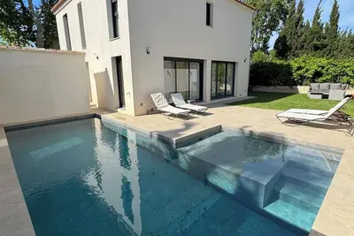 Image de Villa avec piscine, plage 10 minutes à pied