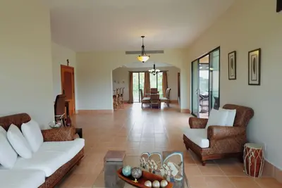 Image de Sumptuous 3 Bedroom Apartment at Bristol Residence