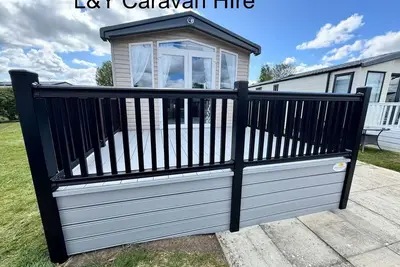 Image de Premier plus  3 bedroom static caravan situated on willow grove flamingo land
